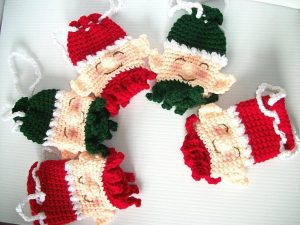 Santas-helpers-gift-pouches