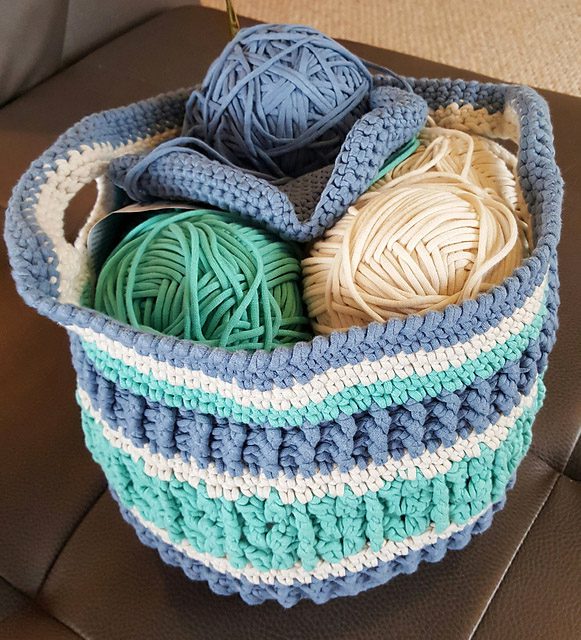 Free Crochet Bag Patterns Bernat Scale