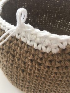 Jute-string-crochet-baskets-1