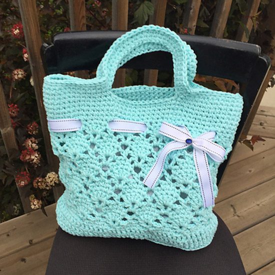 crochet vintage bag color aqua bernat maker